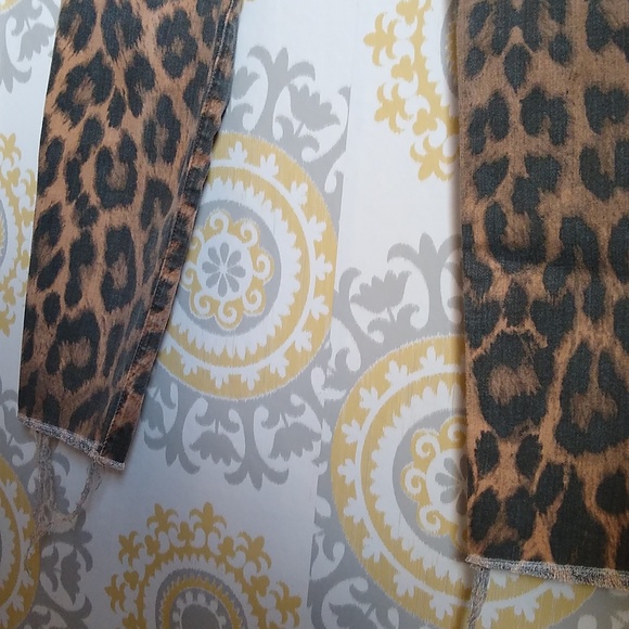 Joe's jeans cheetah print skinny destroyed ankle destressing high rise - Picture 5 of 5